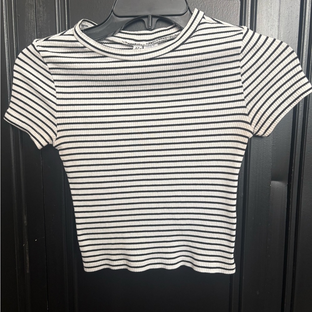 H&M Black and White Striped Crop Top